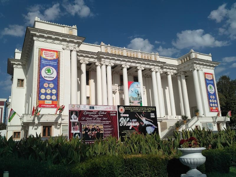 Ayni Opera and Ballet Theatre (exterior or performance)