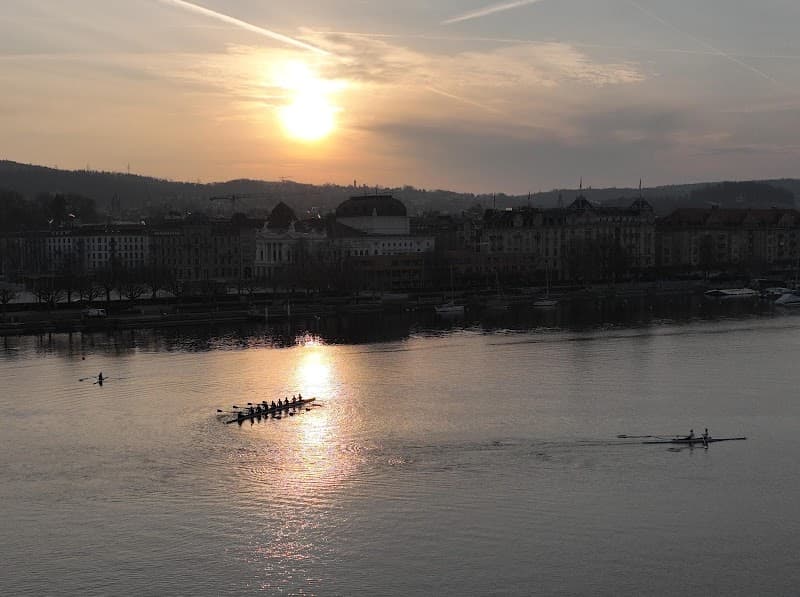 Zurich Family Day: Lakeside Views, Food, and Old Town Finds
