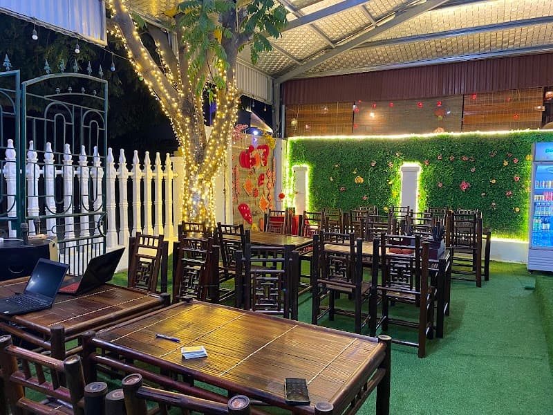 Bai Dinh Lotus Restaurant