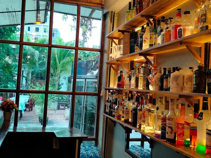 Bamboo Bistro (Veg & Fish‑Friendly)