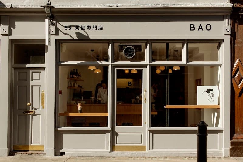 Two Days of London Eats, Markets, and Late-Night Buzz