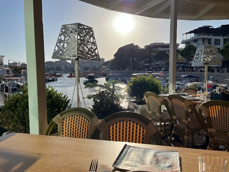 Bar Restaurant Limani (Halal-Friendly Selection)