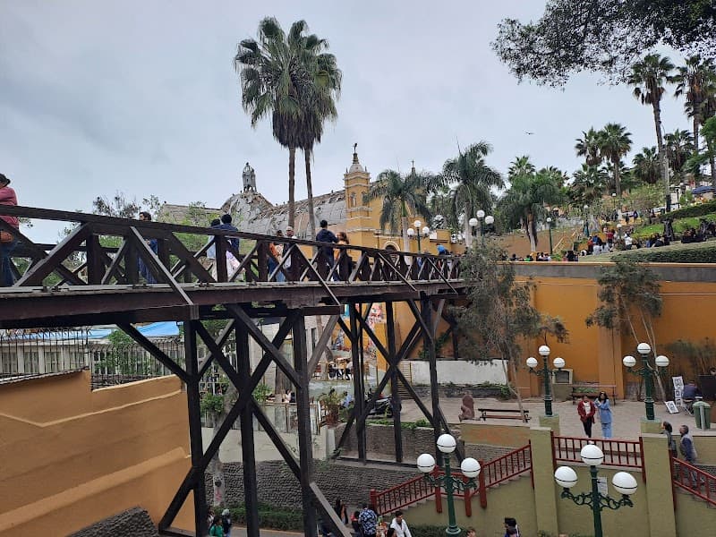 Barranco Historic Center & Puente de los Suspiros