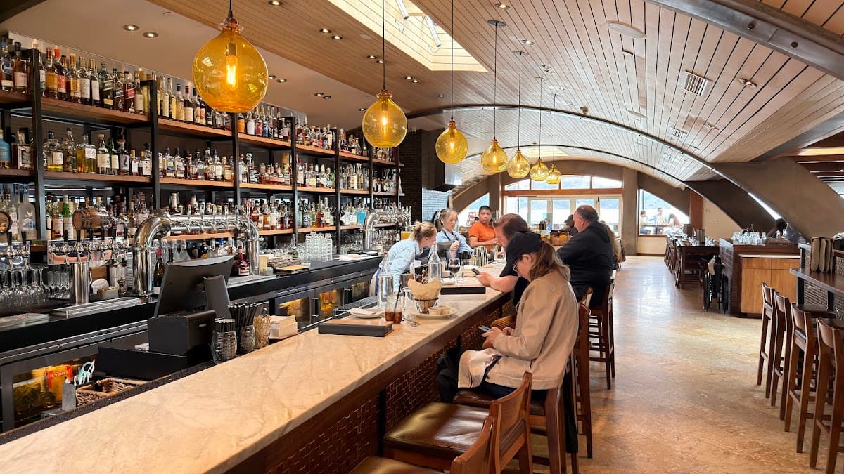 Barrel House Tavern