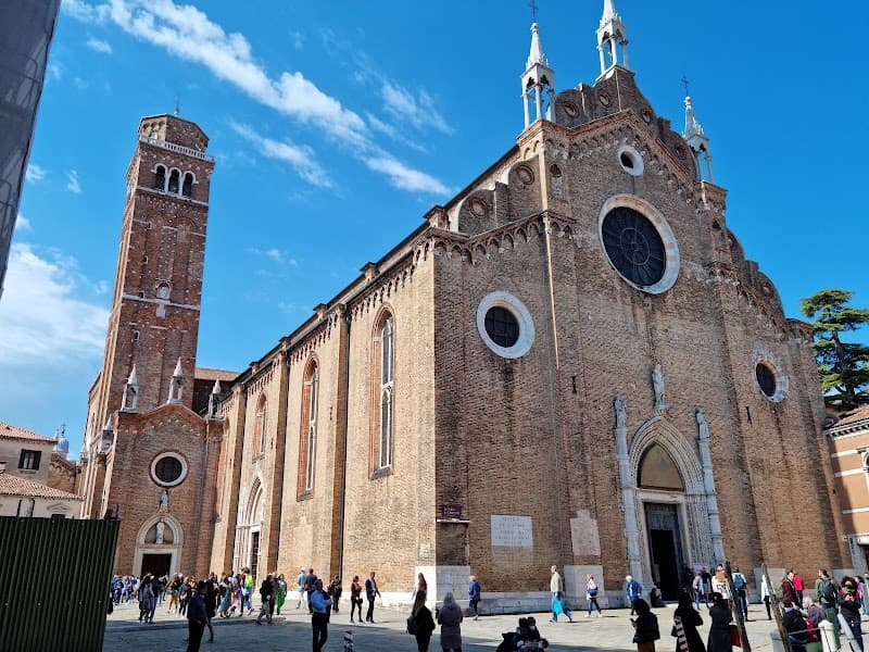Basilica dei Frari (Santa Maria Gloriosa dei Frari)