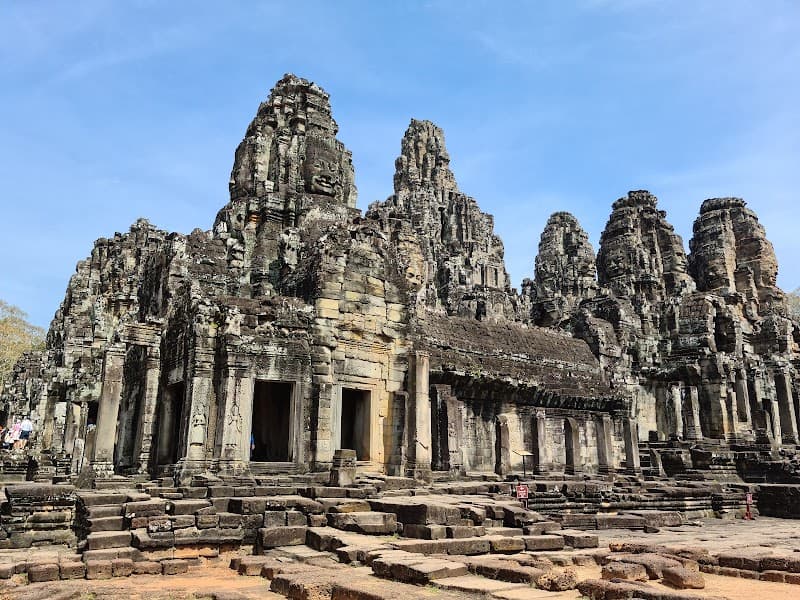 Bayon Temple & Angkor Thom Gates