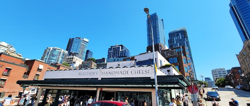 Seattle Day 1: Market Flavors, Waterfront Views, Urban Green Space