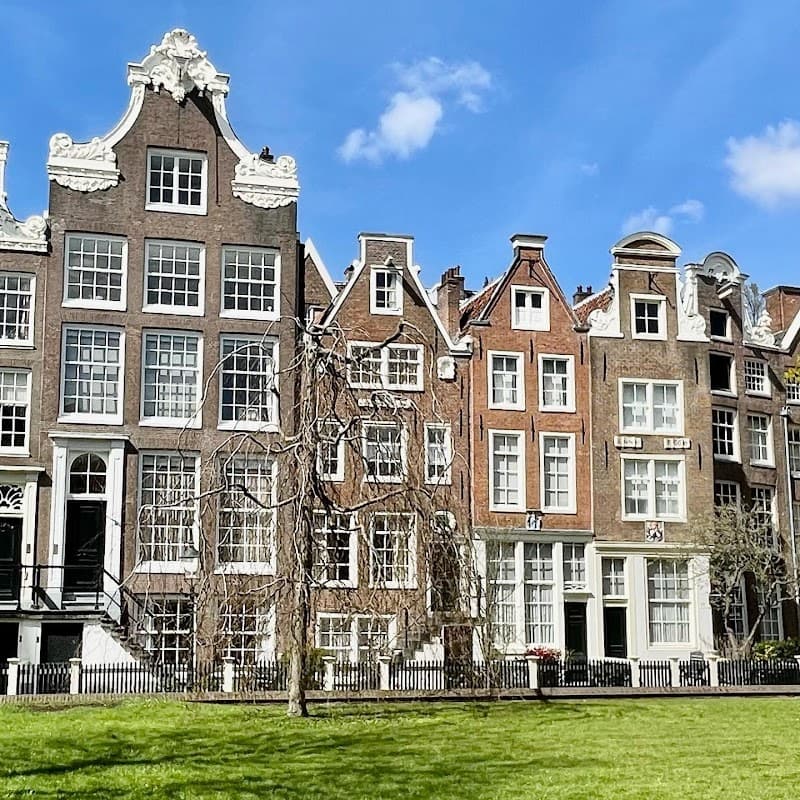Begijnhof & Spui Area