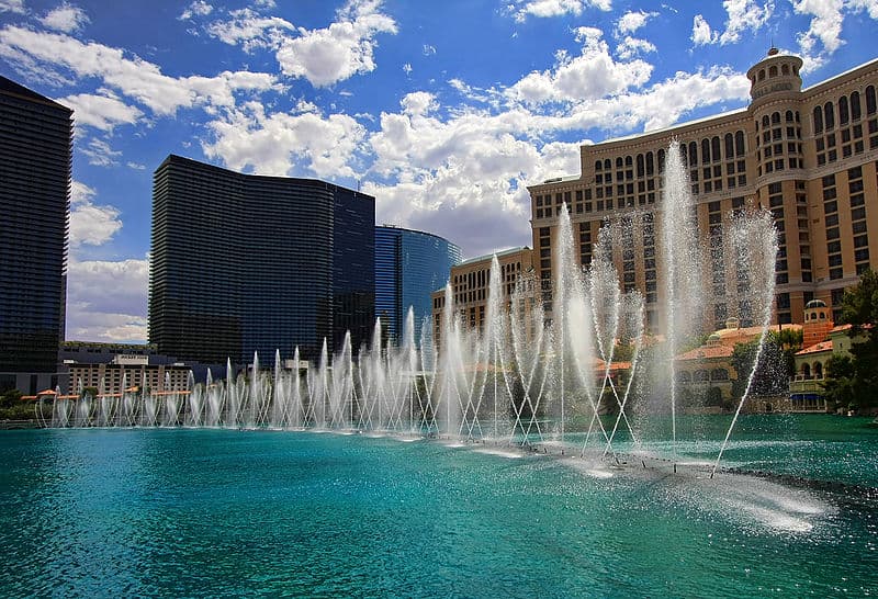 Bellagio Fountains & Strip Night Photography Walk