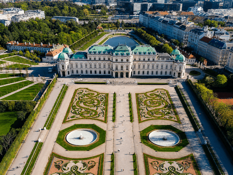Belvedere Gardens & Surroundings