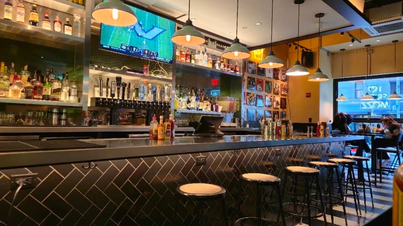 Black Tap Craft Burgers & Beer (Midtown)