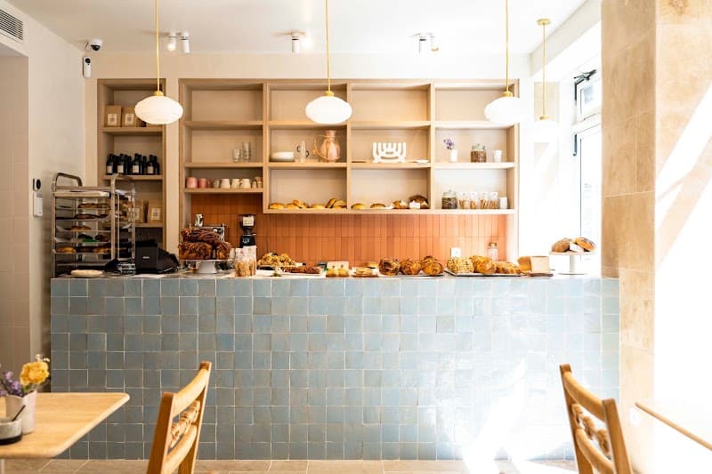 Five Flavors of Paris: A Gourmet Neighborhood Stroll