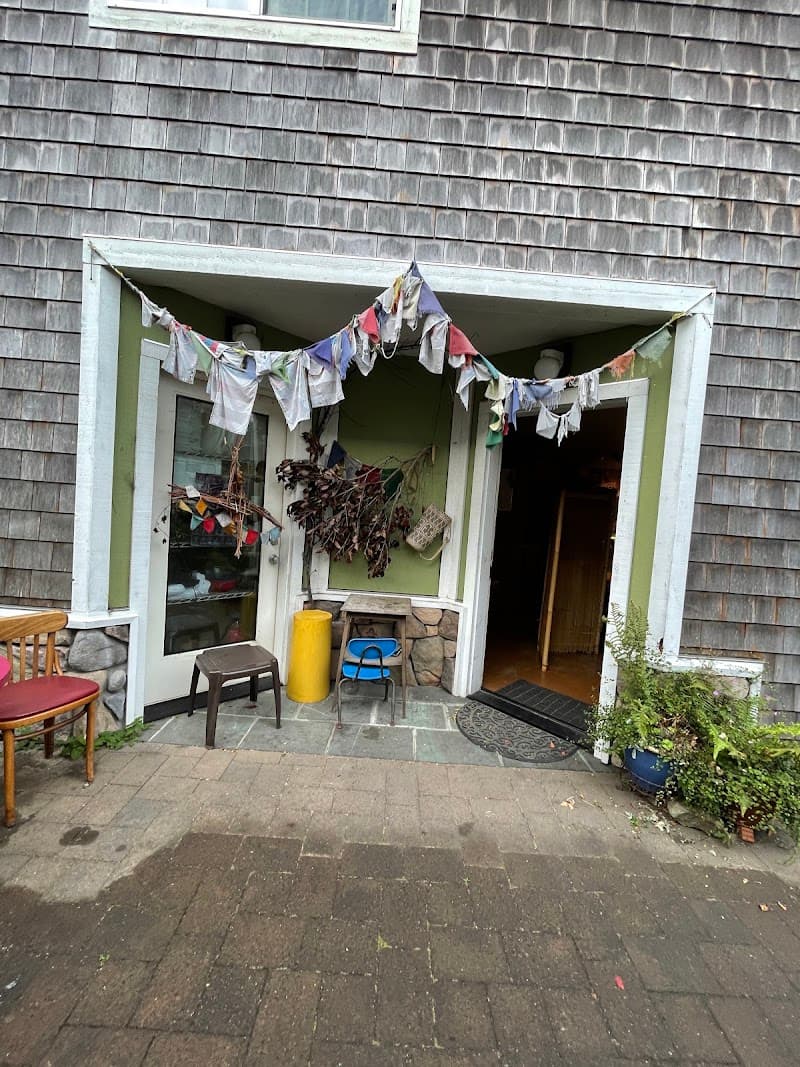 Bohemian Tides: A Romantic Yachats Coastal Weekend