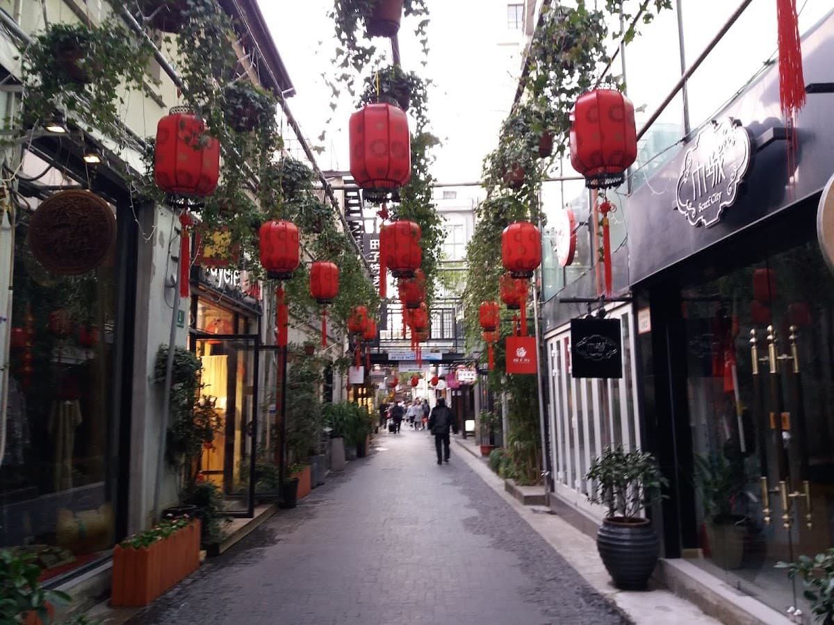 Breakfast Walking Tour of Former French Concession