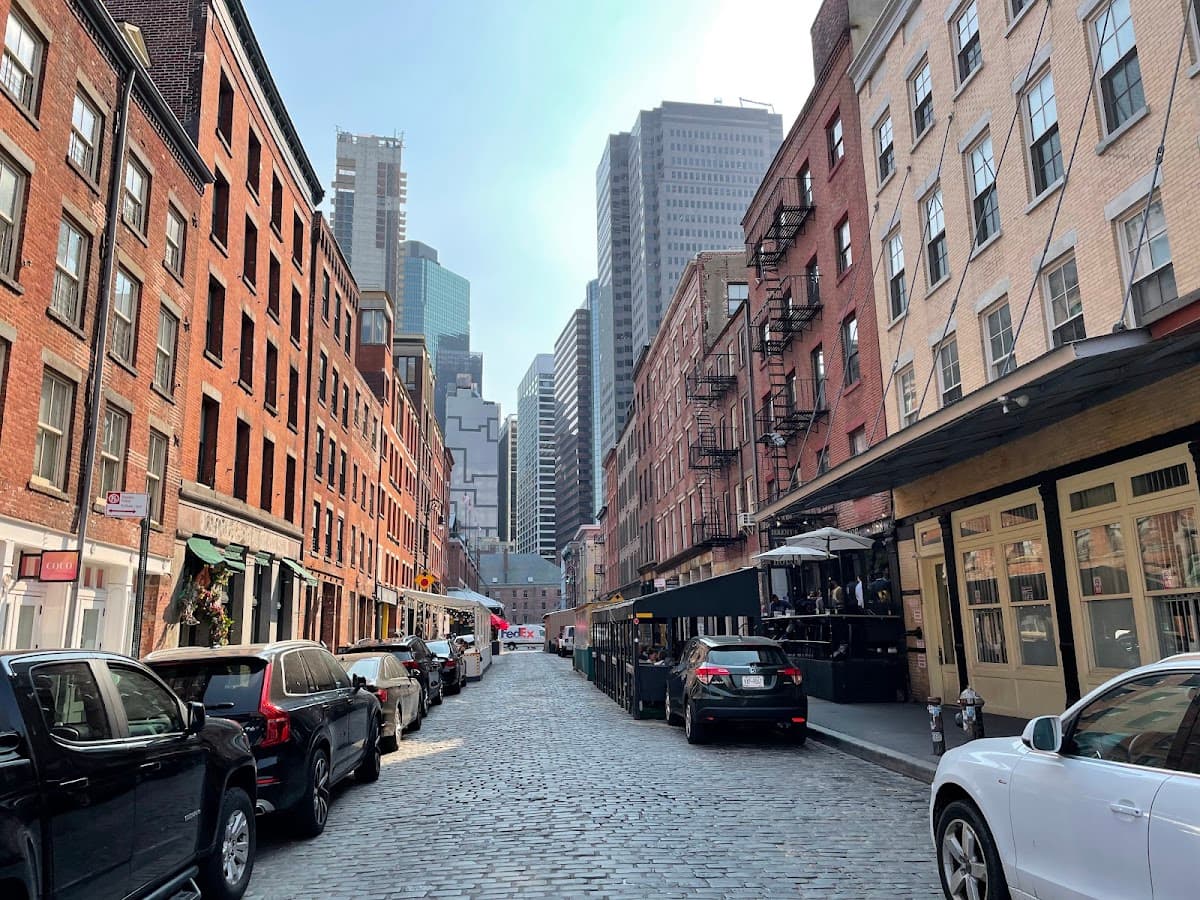 Brooklyn Bridge & South Street Seaport Walk
