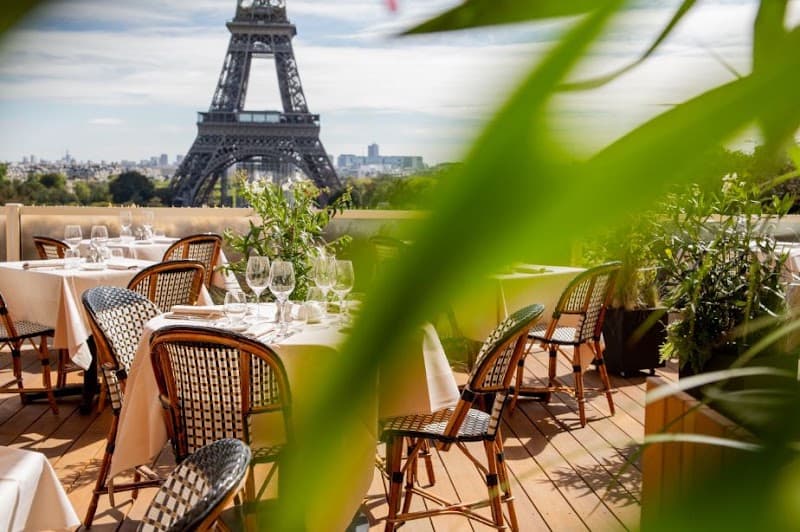 One Perfect Luxe Day in Paris with a Friend