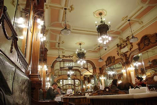 Elegant Porto Weekend: Tiles, Port Wine & the Atlantic