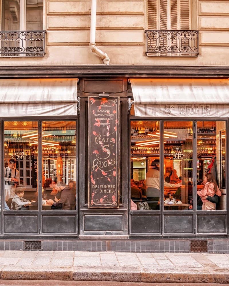 Paris in a Day: Icons, Art, and Easy Local Flavor