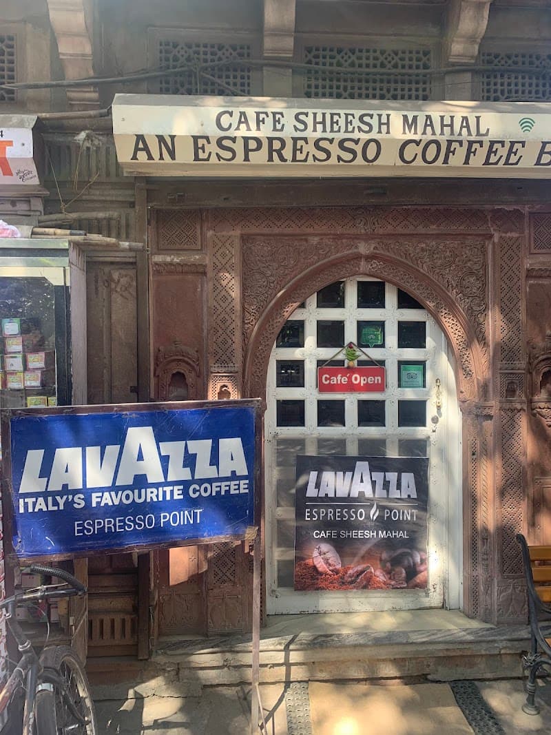 Cafe Sheesh Mahal (Vegetarian Café)
