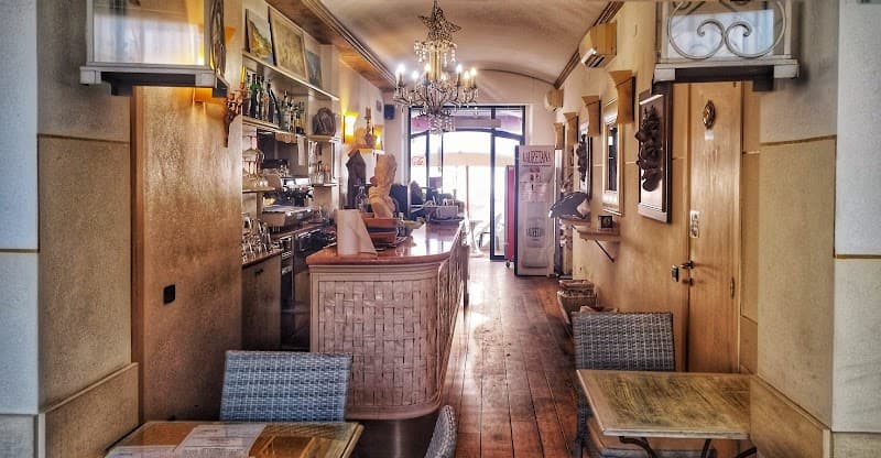Sea, Pines & Hidden Tuscany: 7 Days in Viareggio