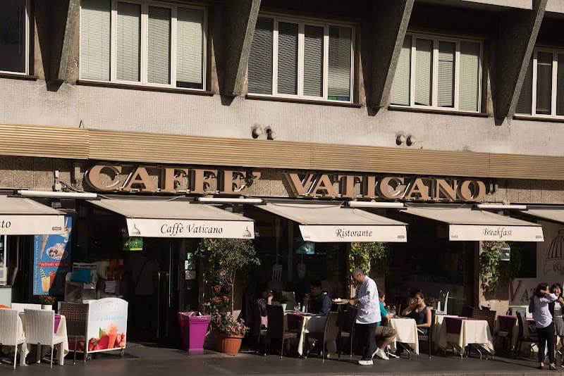Caffè Vaticano (bar counter)