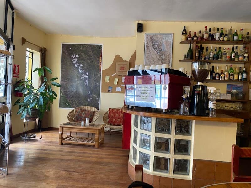 California Café (Vegetarian Options)