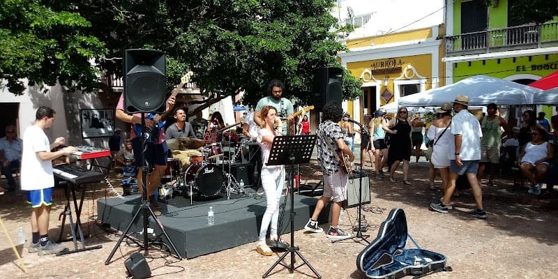 Calle San Sebastian Nightlife Crawl