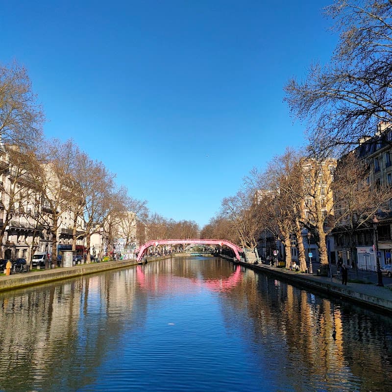 Canal Saint-Martin Stroll