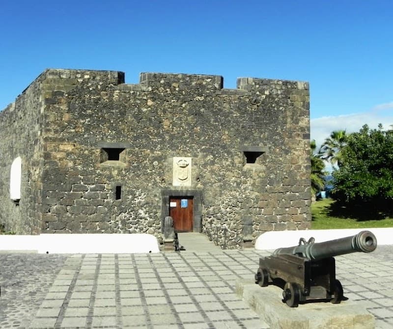 Castillo San Felipe & Seafront