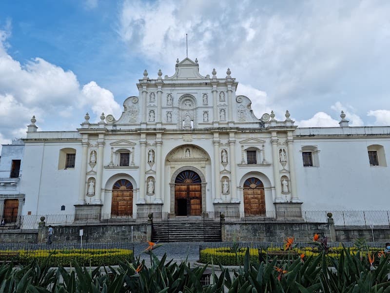 Catedral de San José & Plaza Mayor surroundings