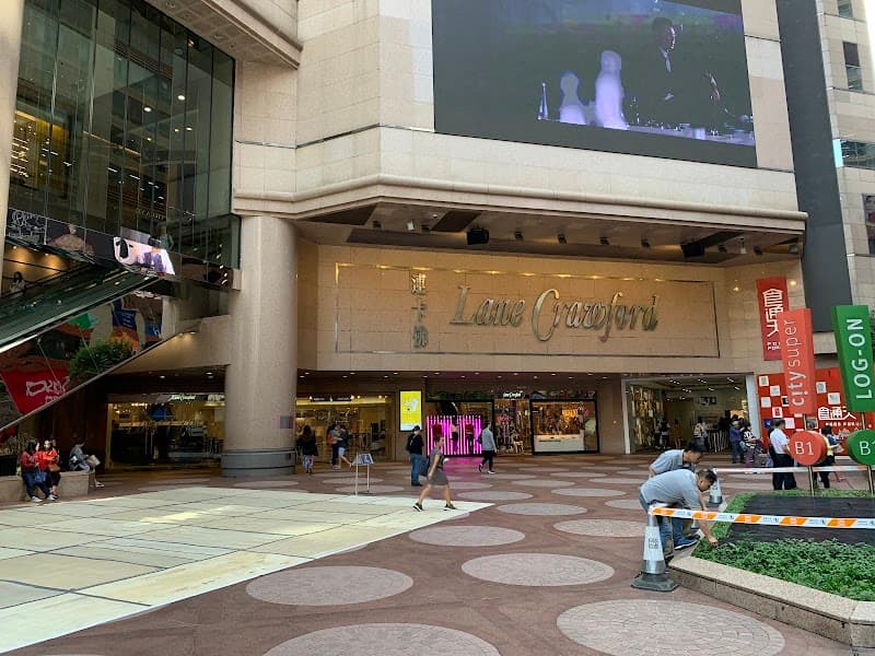 Causeway Bay Shopping & Times Square