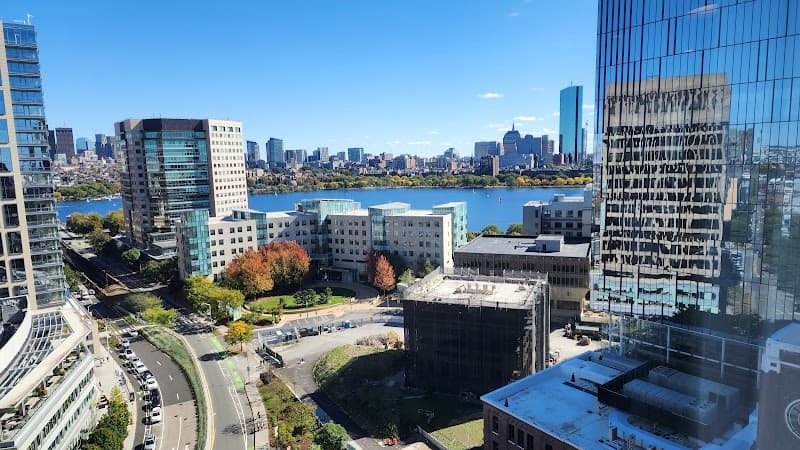 CAVA (Kendall Square)