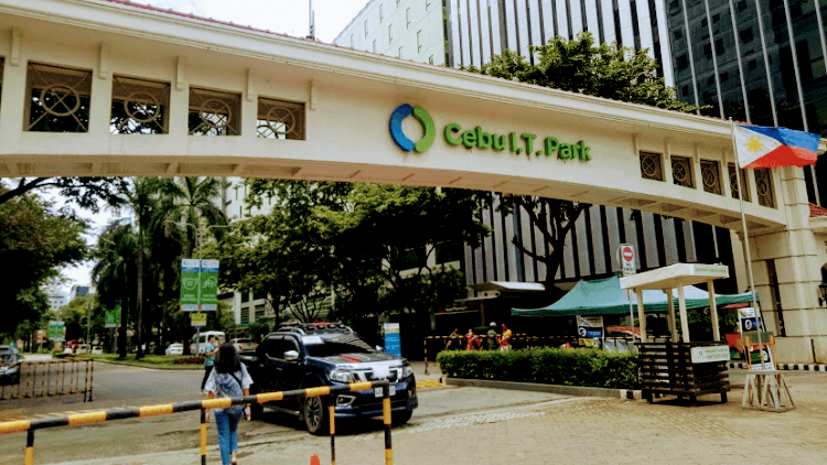 Cebu IT Park Garden & Play Walk