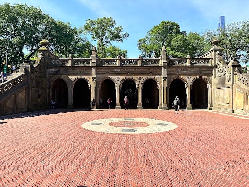 Central Park (Bethesda Terrace to Boathouse)