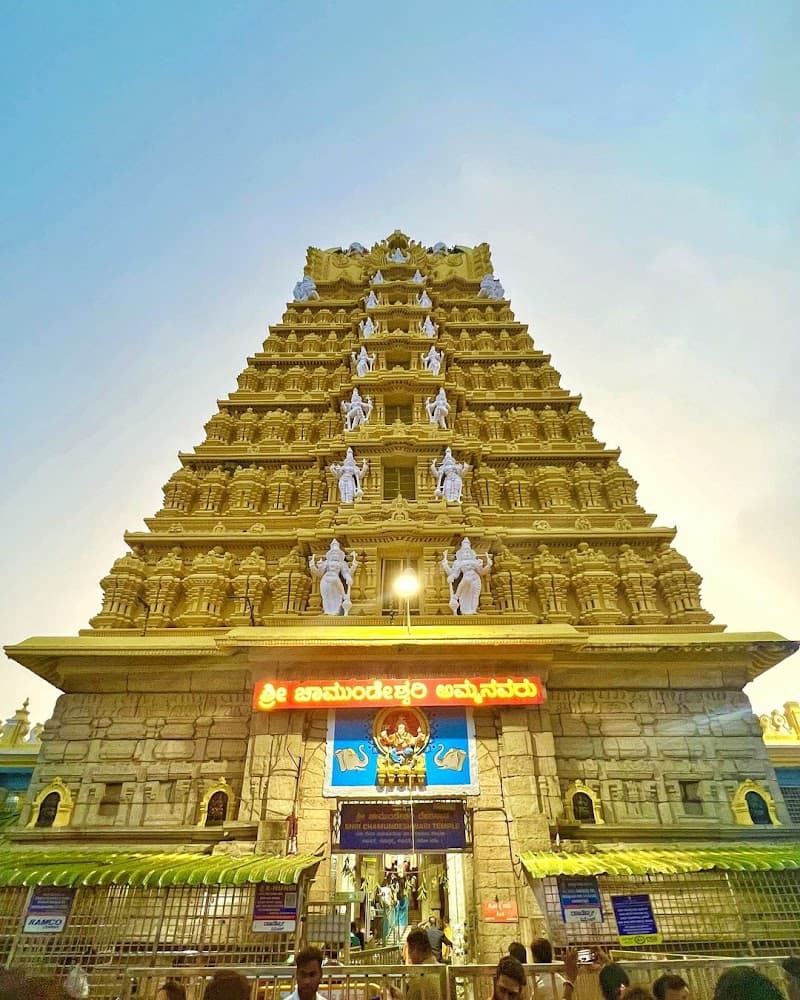 Chamundi Hill & Sri Chamundeshwari Temple (Viewpoint Focus)