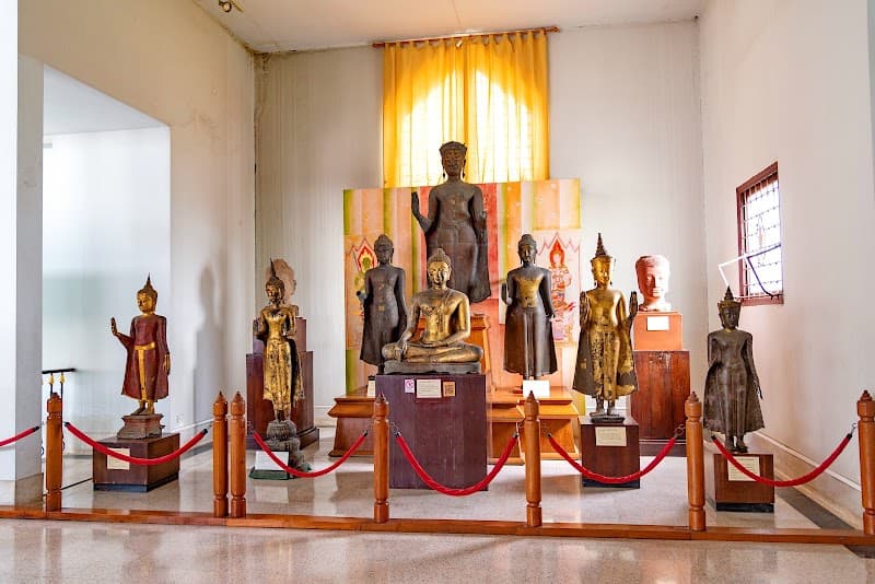 Chao Sam Phraya National Museum