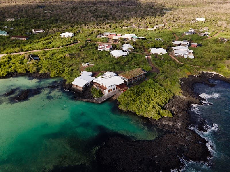 Charles Darwin Research Station & Beachfront Walk