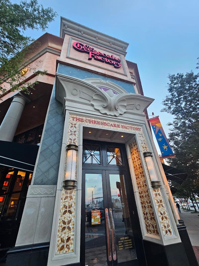 Cheesecake Factory (Town Center)