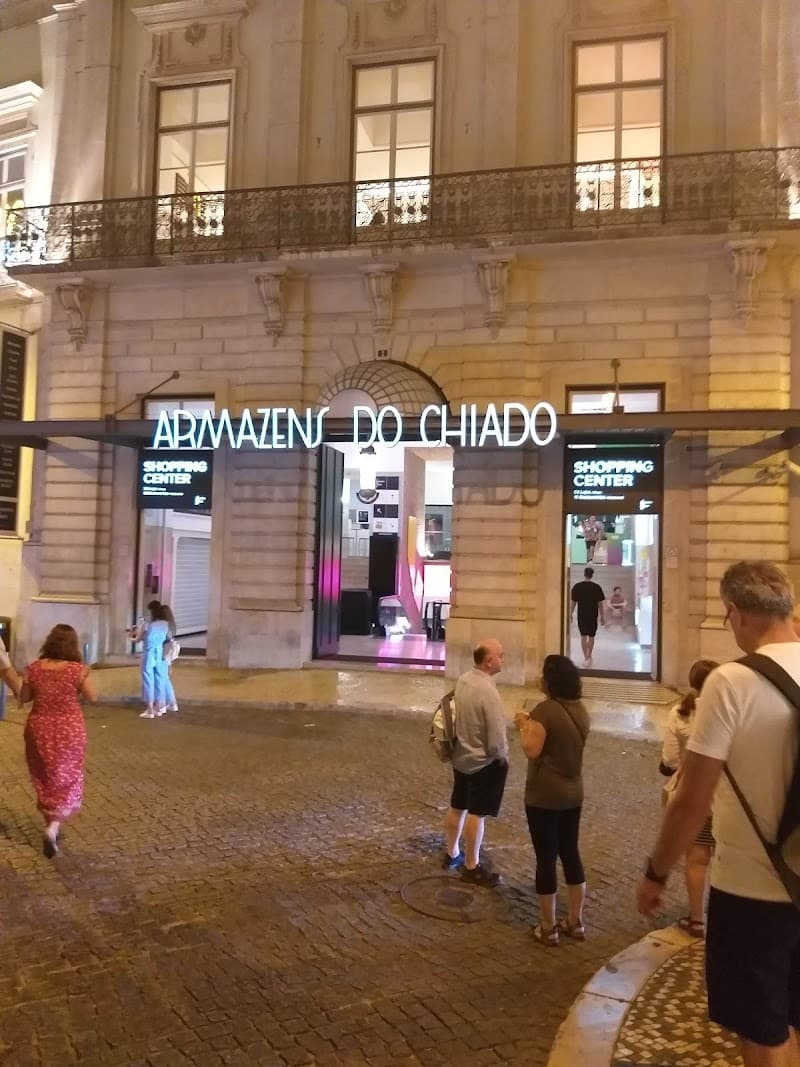 Chiado & Largo do Carmo Stroll