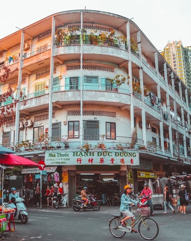 Cholon Heritage Walk (District 5)