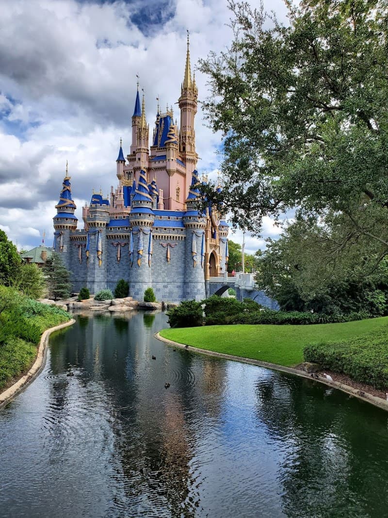 Cinderella Castle Hub & Sunset Photos