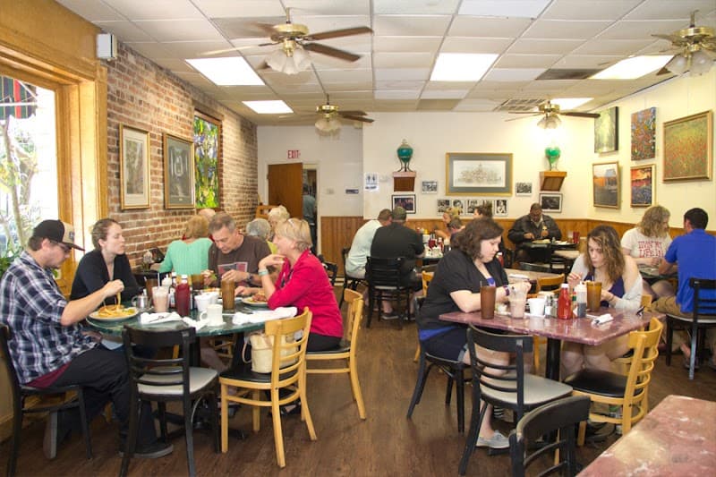 Clary’s Cafe