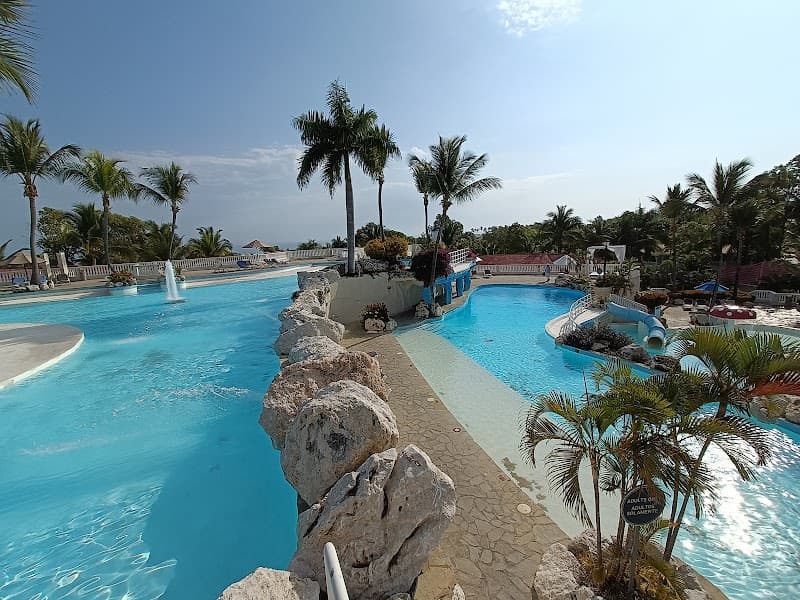 Cofresi Beach Lounge