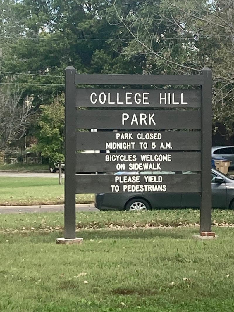 College Hill Park & Neighborhood Wander
