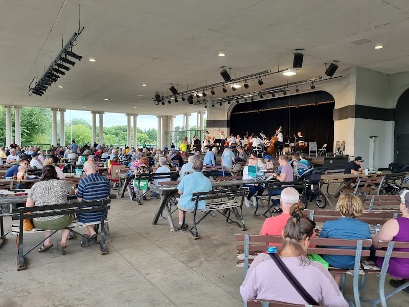 Common Roots at Como Lakeside Pavilion (snack/light meal option)
