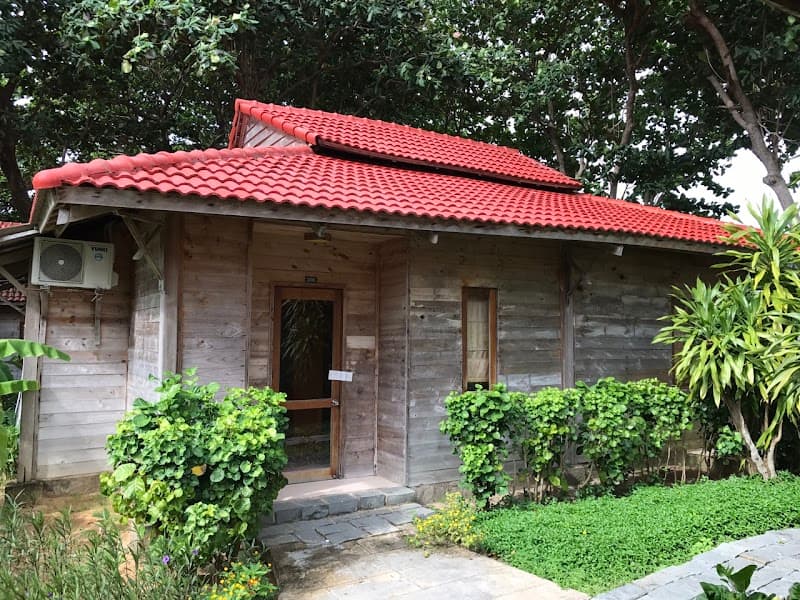 Con Dao Resort or Tan Son Nhat Con Dao Restaurant