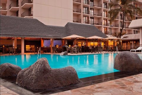 Courtyard by Marriott King Kamehameha’s Kona Beach Hotel