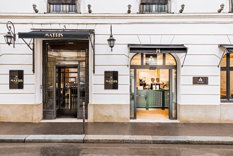 A Food & Wine-Focused Weekend in Paris for Two