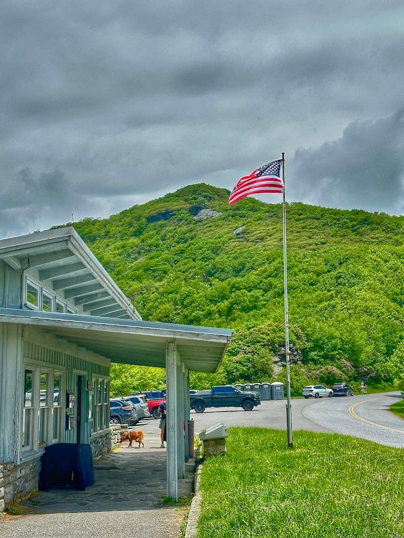 Craggy Gardens Visitor Center and Trails