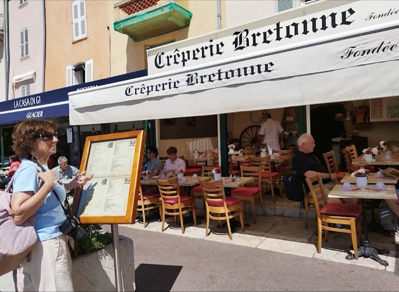 Creperie Bretonne (choose vegetarian crepes)